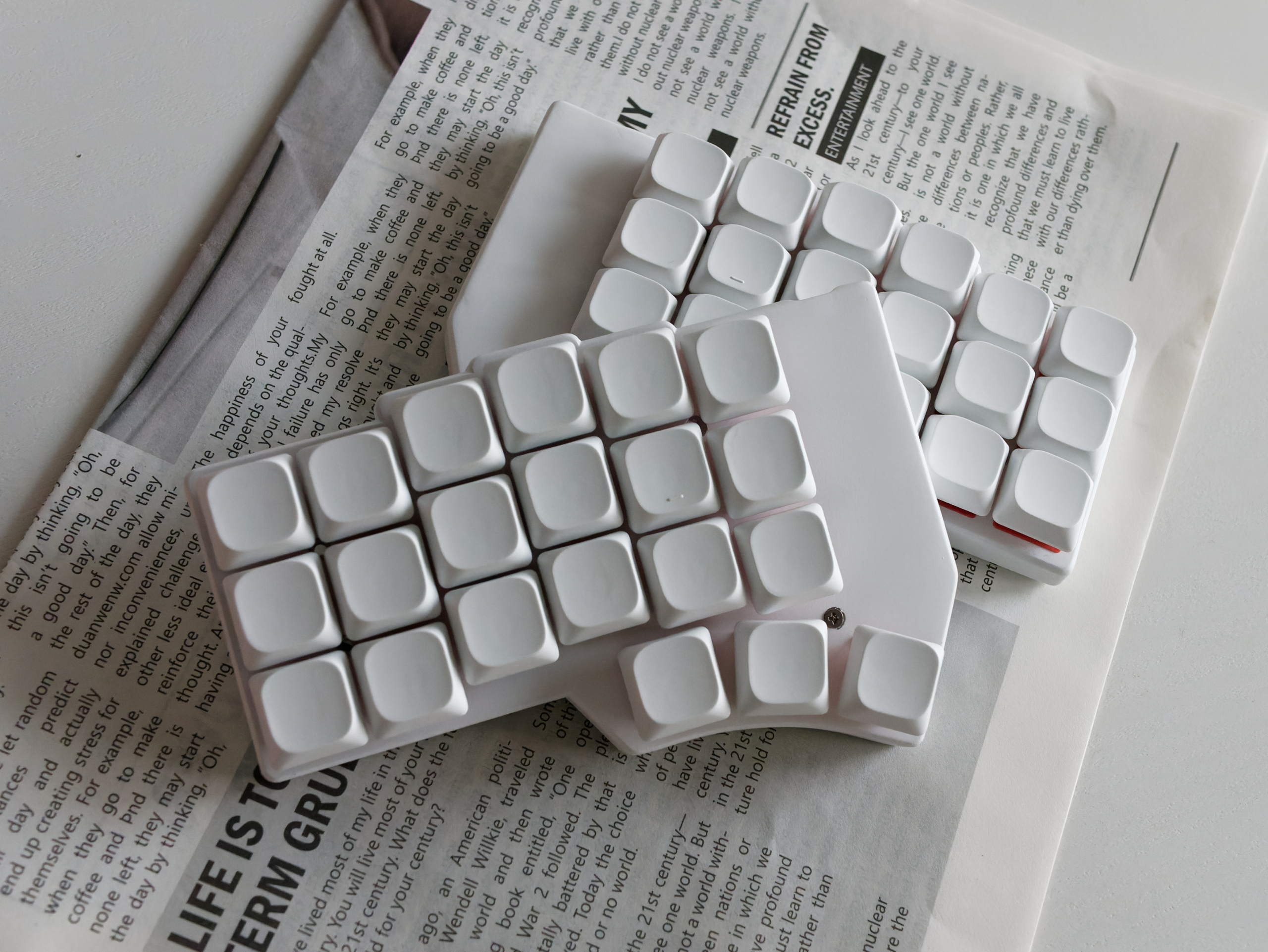 自作キーボード】無線でロープロファイルなErgonaut Oneを組み立てた