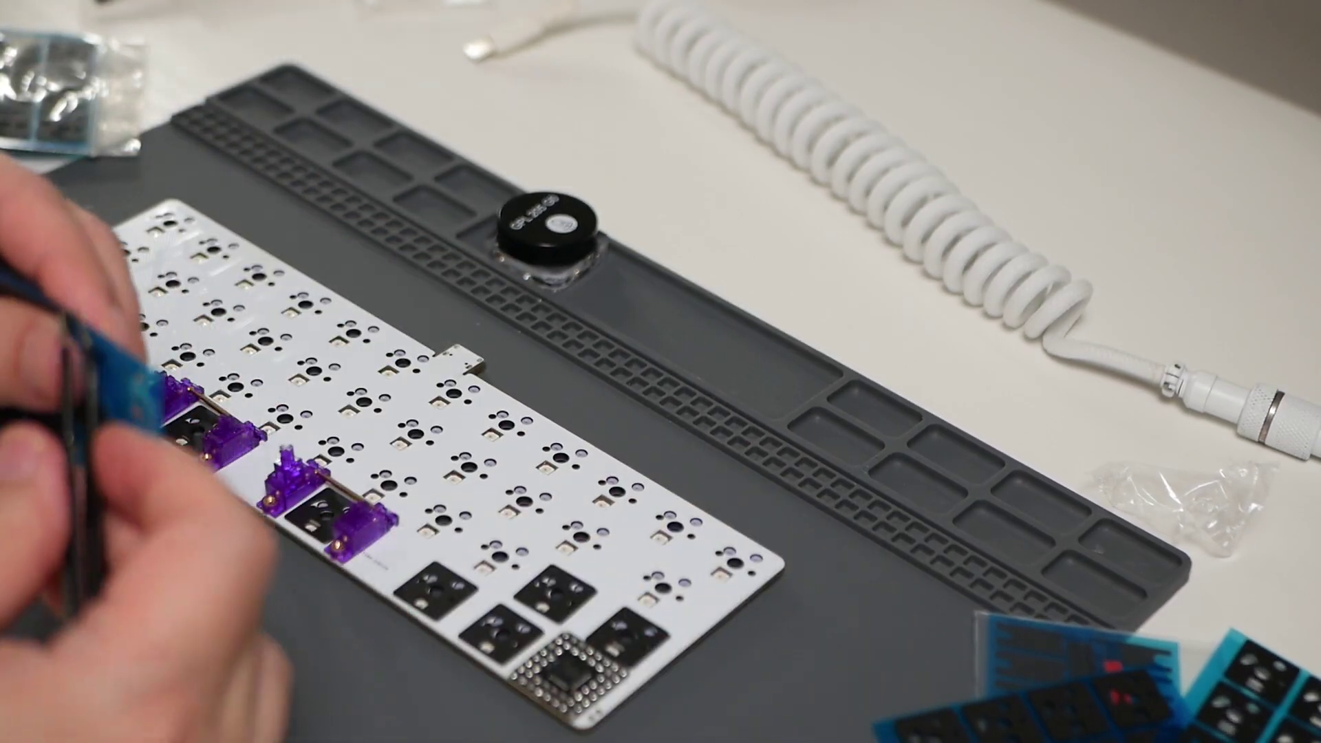 自作キーボード】初心者でも組めた！ミニマルなキーボードのビルドログ