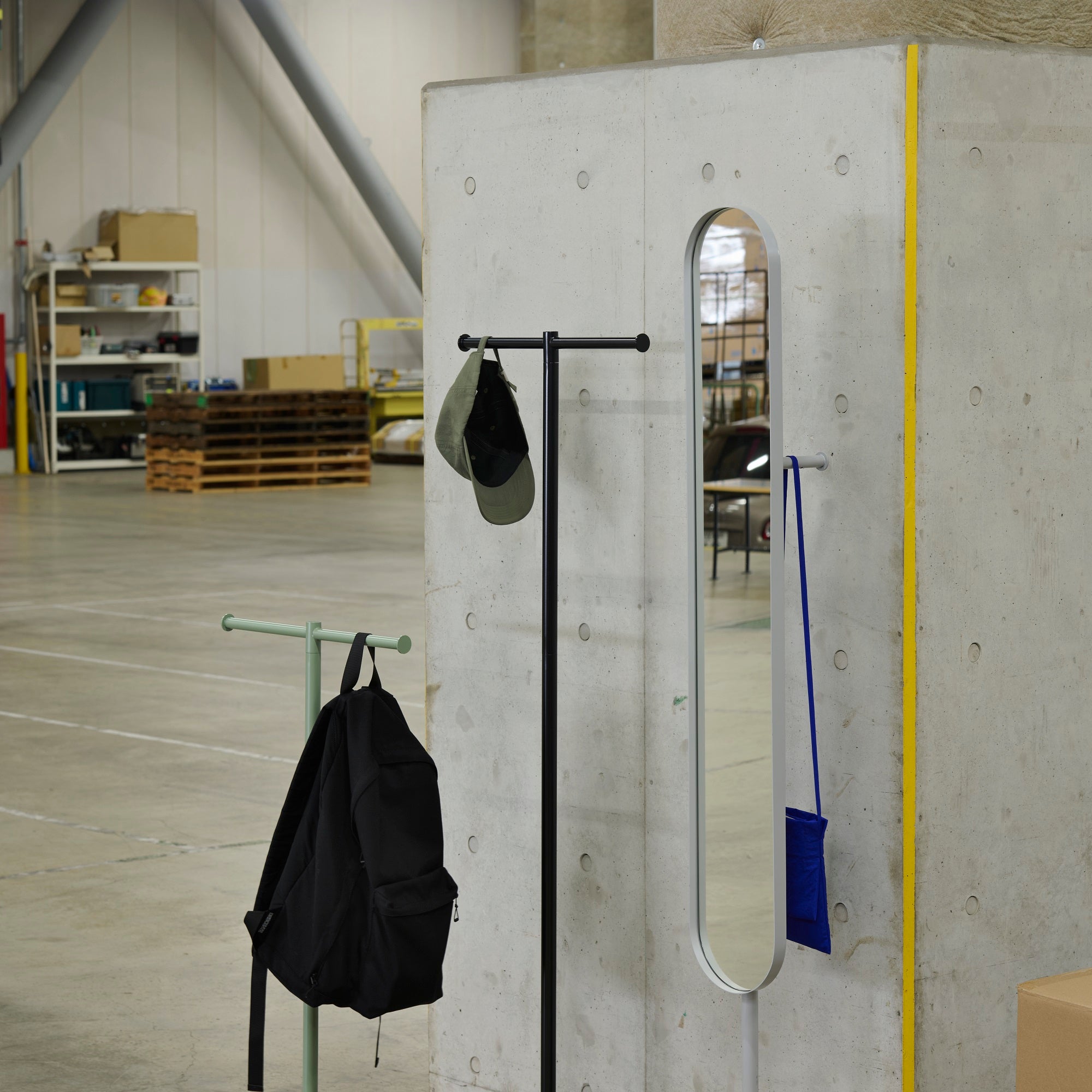 スタンドミラー-01-インダストリアルグリーン - KIT