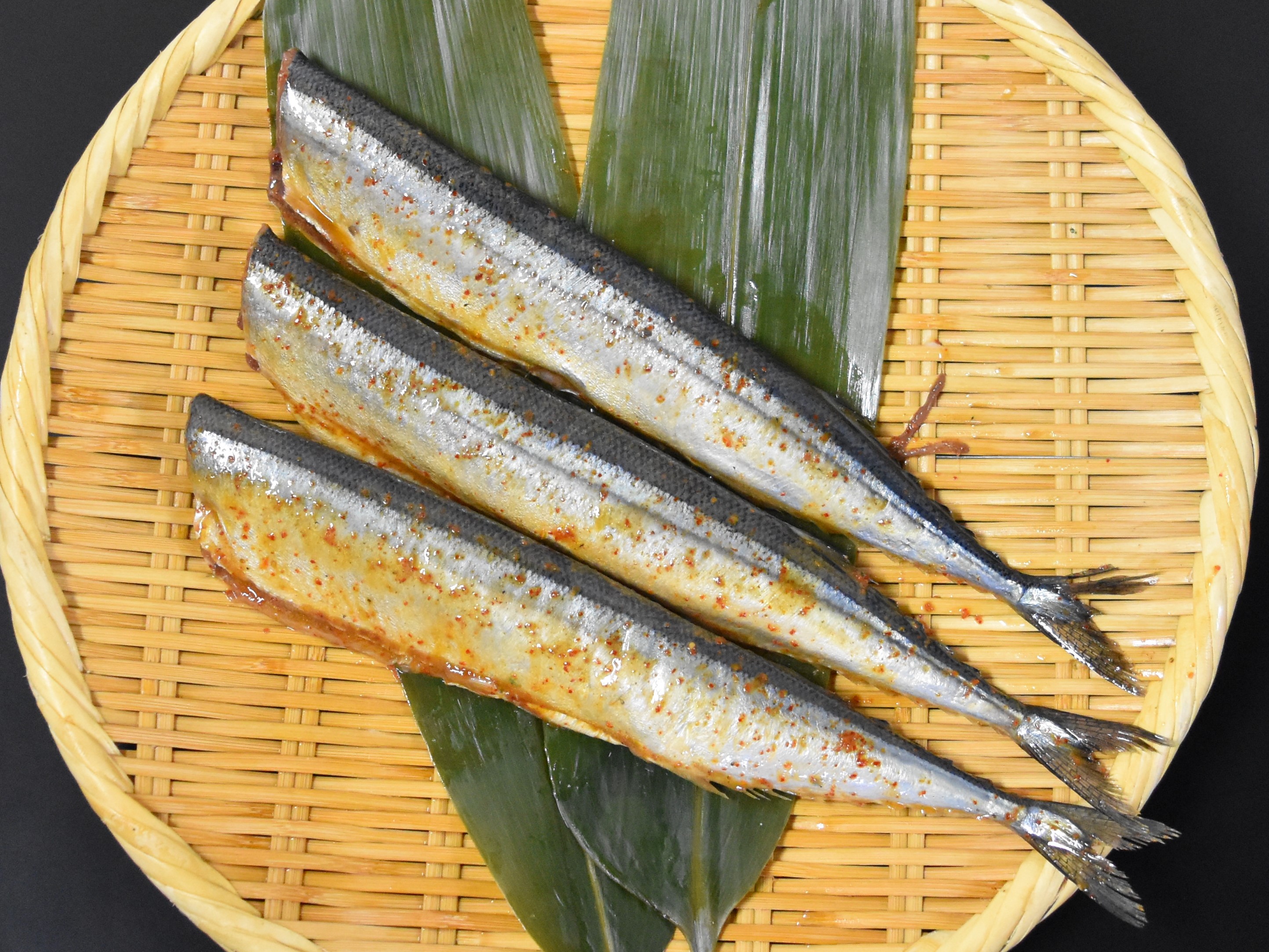 ピリ辛さんま 3尾 | 北海道直送便 北のおいシー.com｜飲食店向け仕入