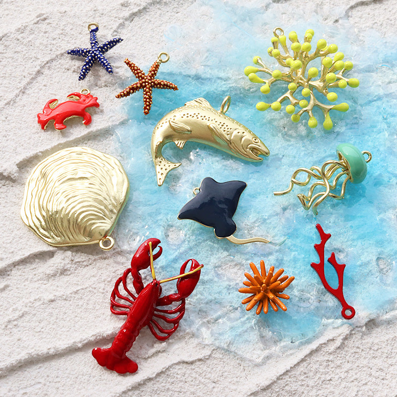 パーツ取り用！珊瑚飾り付きカフス、アクセサリーまとめて ジャンク