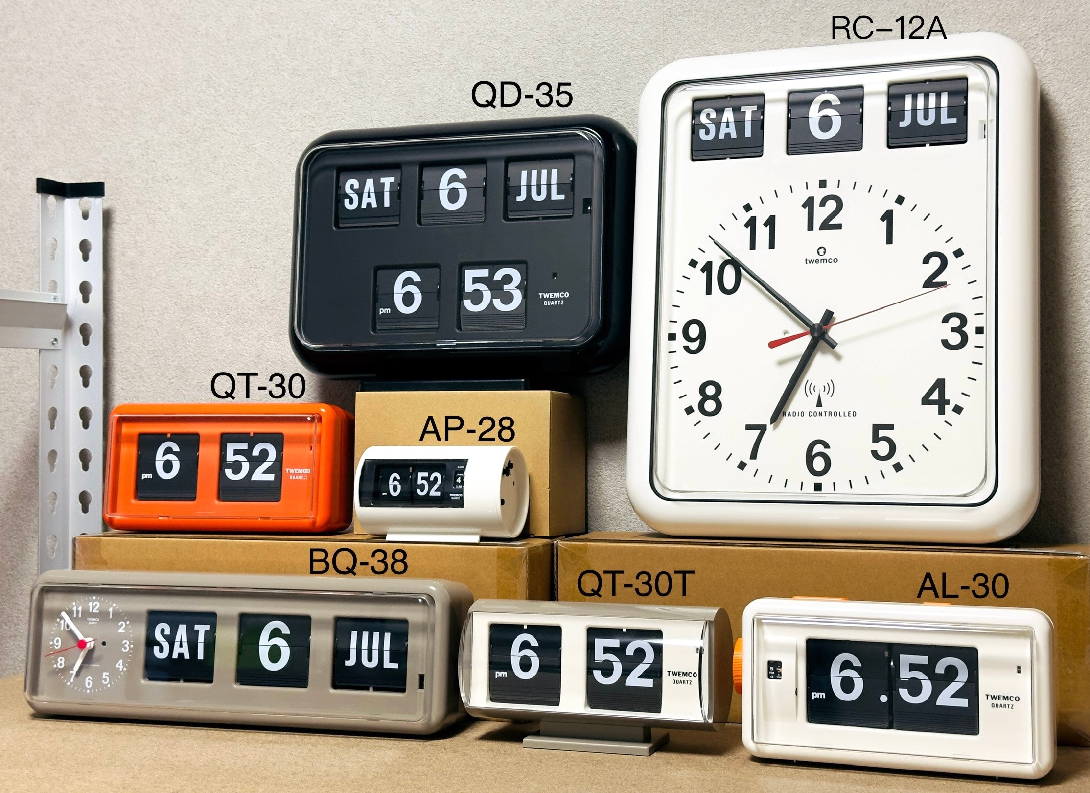 TWEMCO AL-30 トゥエンコ アラーム付き置き時計 – 木漏れ日 Komorebi