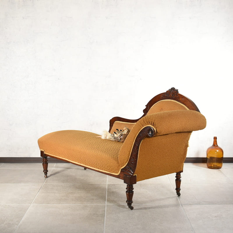 ヴィクトリアン パーラースイートのカウチソファー /CH-162B – 神戸