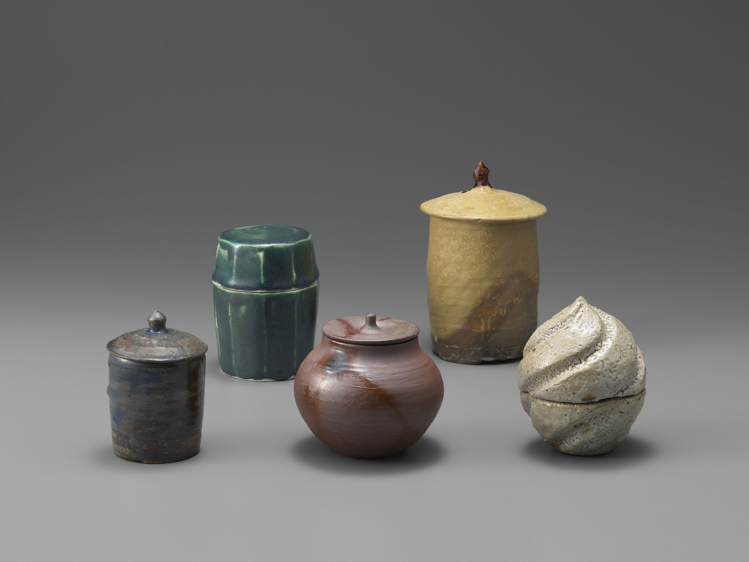 細川護熙の小壺 ―花入・骨壺・梅干し入れ展― | 壺中居 -KOCHUKYO