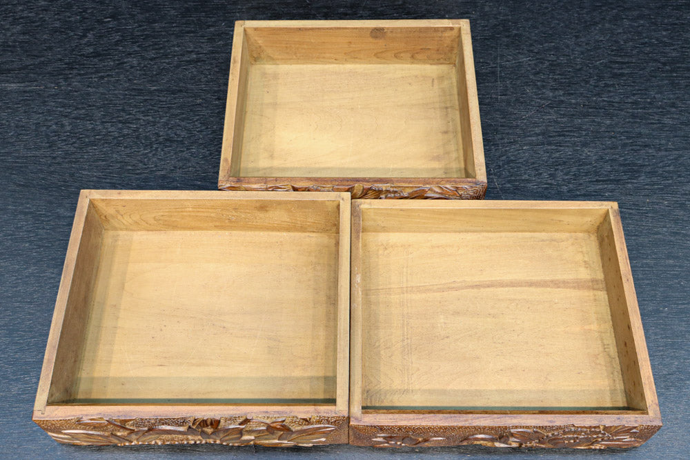 迫力ある花模様が素晴らしい日光彫の小引き出し DC8113 – 古福庵