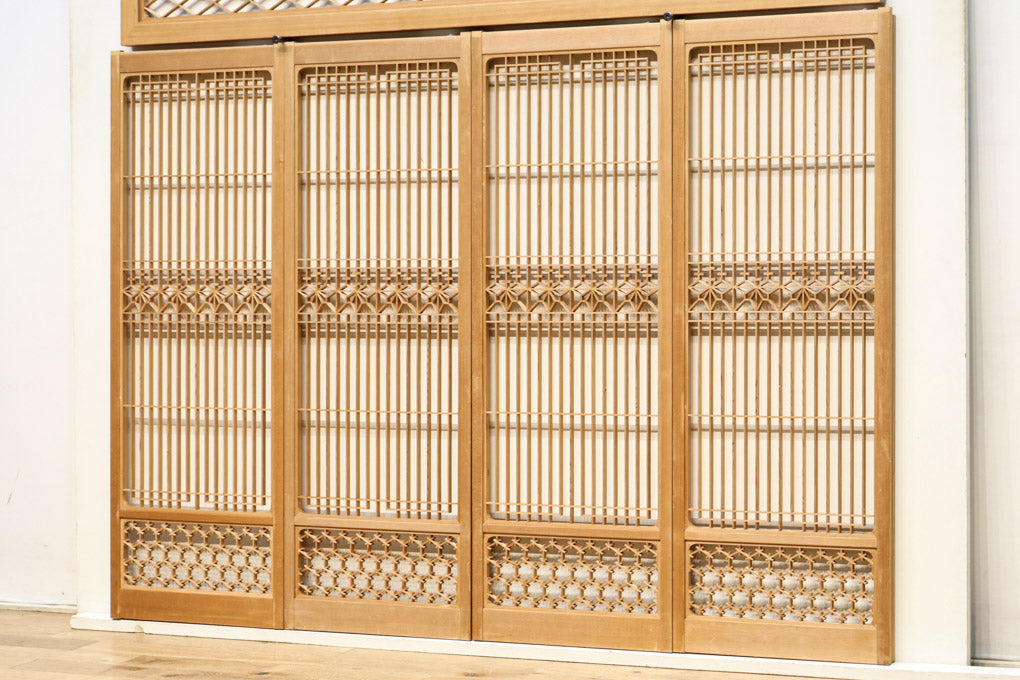 縦と菱の格子にシンプルな幾何学装飾を施した上品な欄間・書院セット