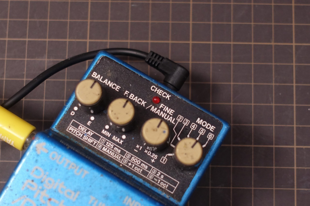BOSS PS-2 Digital Pitch Shifter / Delay（LEDが光りません）」: こ