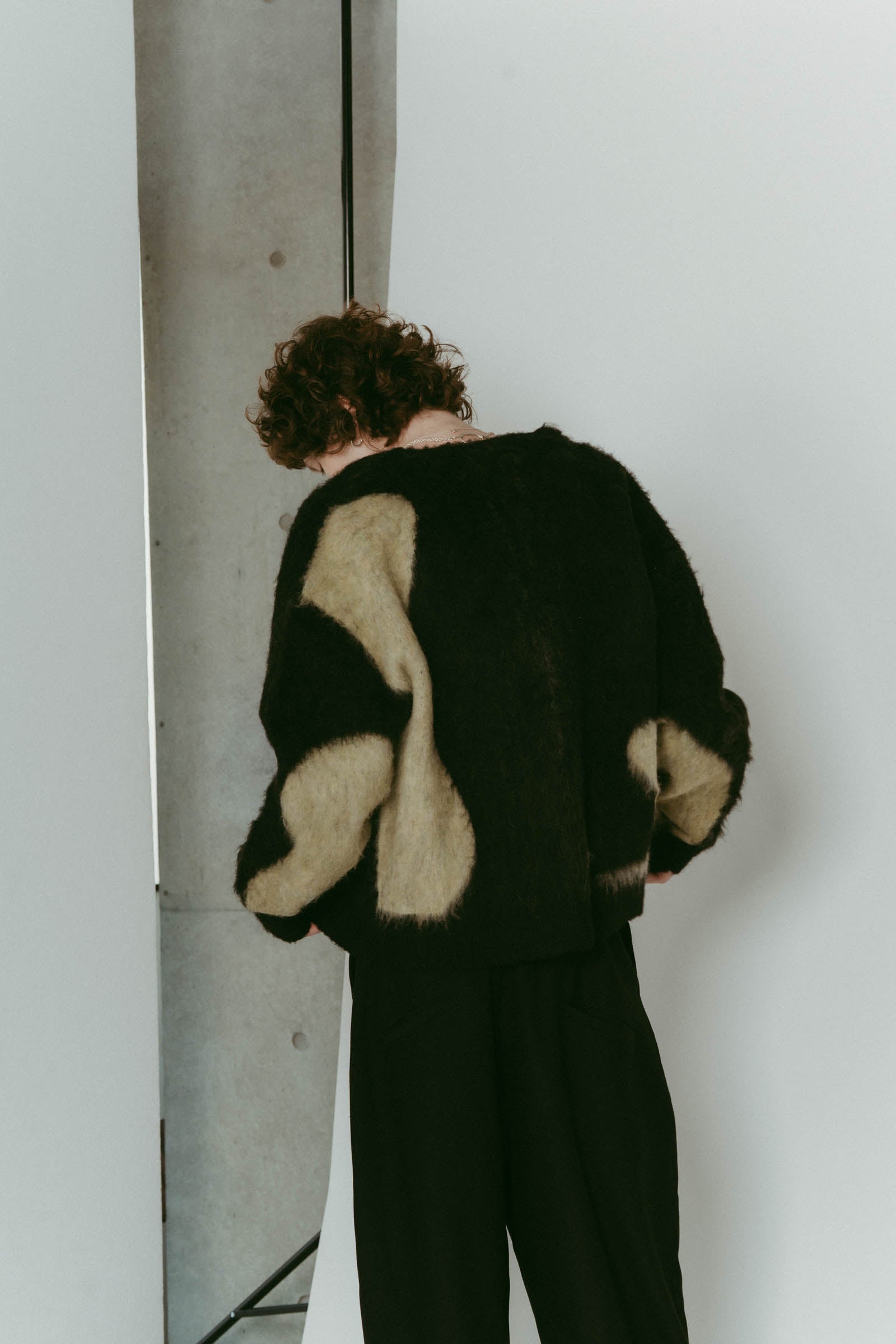 Vneck cardigan(unisex)/black | KNUTH MARF