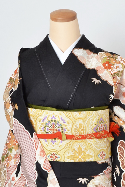 訪問着「黒地雲取り鹿の子絞り模様」｜着物レンタルあき (来店着付け