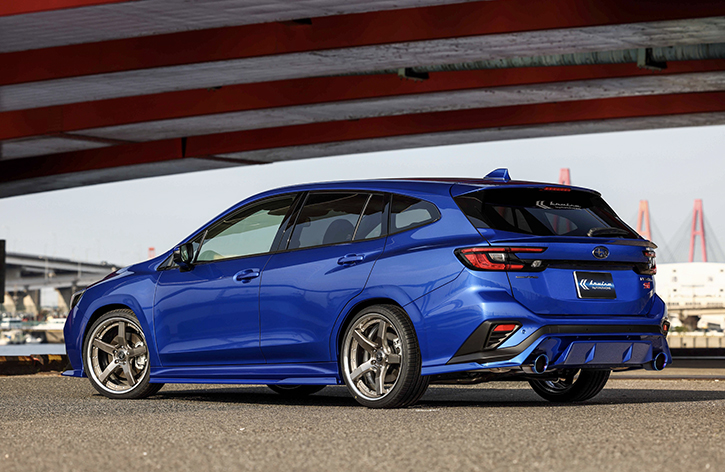 KUHL MALL｜ レヴォーグをグッと引き締める、洗練された大人のスタイル