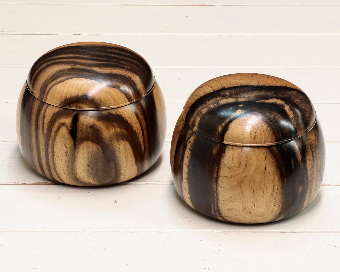 伝統工芸士 西川嵩氏製作 黒柿 碁笥 超特大 ~39号碁石用 GKKG-NS39-404