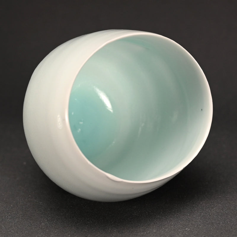 Chawan ー加藤委「青白磁 茶盌」 / 加藤ツブサ – Kura Monzen Gallery
