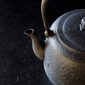 鉄瓶 なつめ（山形・長文堂） – 暮らしの道具Coquette