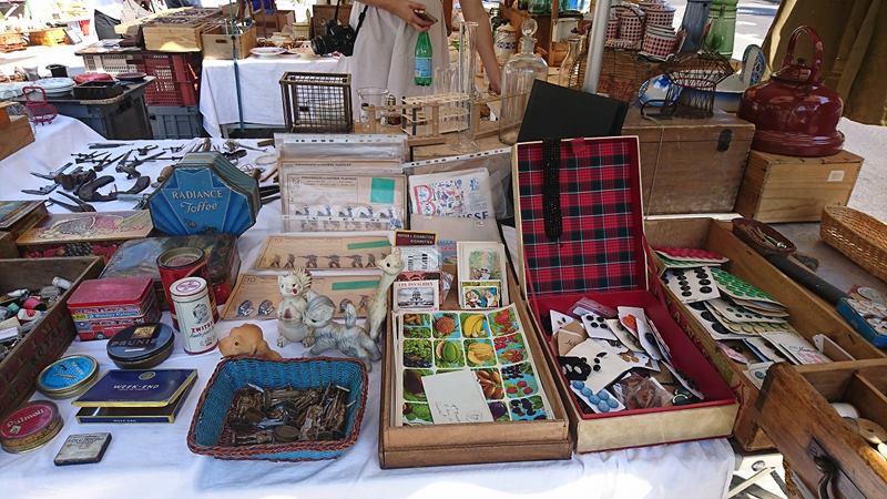 フランス・アンティーク便り vol.1 パリの蚤の市を歩こう | 暮らしと