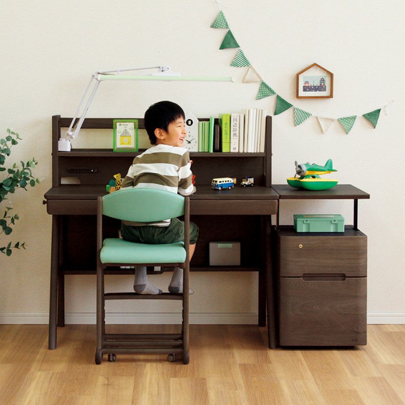 浜本工芸のNo.09デスクにバックパネルじゃなくてNo.89ブックスタンドは