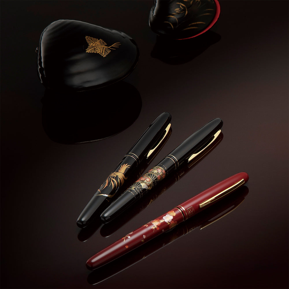 くれ竹万年毛筆 蒔絵物語 扇面 黒 (DU180-115)