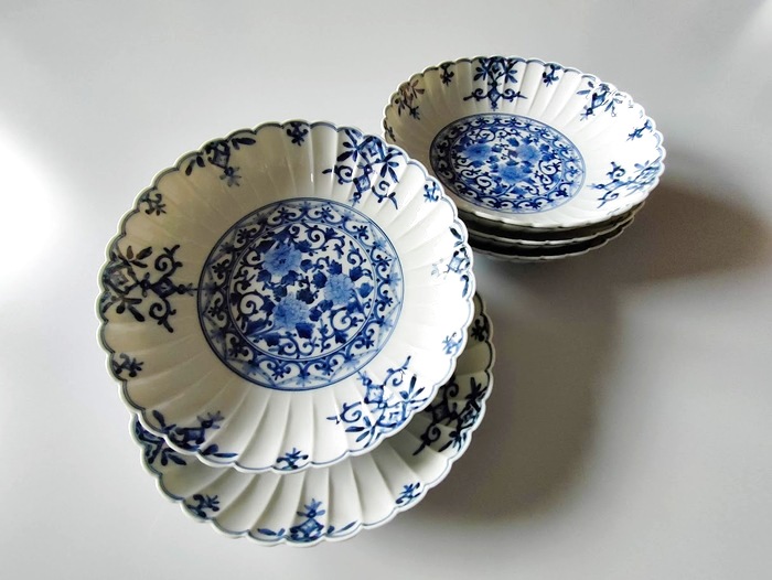 6号菊型皿揃 牡丹唐草瓔珞紋 - 九谷焼 五彩堂