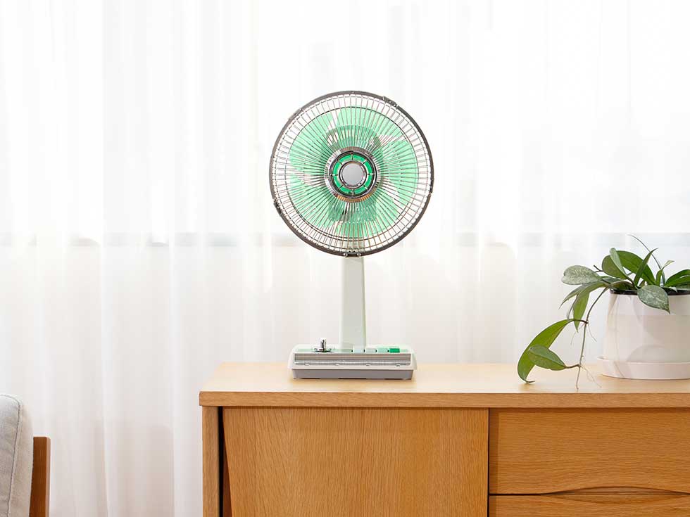 レトロデザインミニ扇風機KLF-2057 | コイズミオンラインショップ