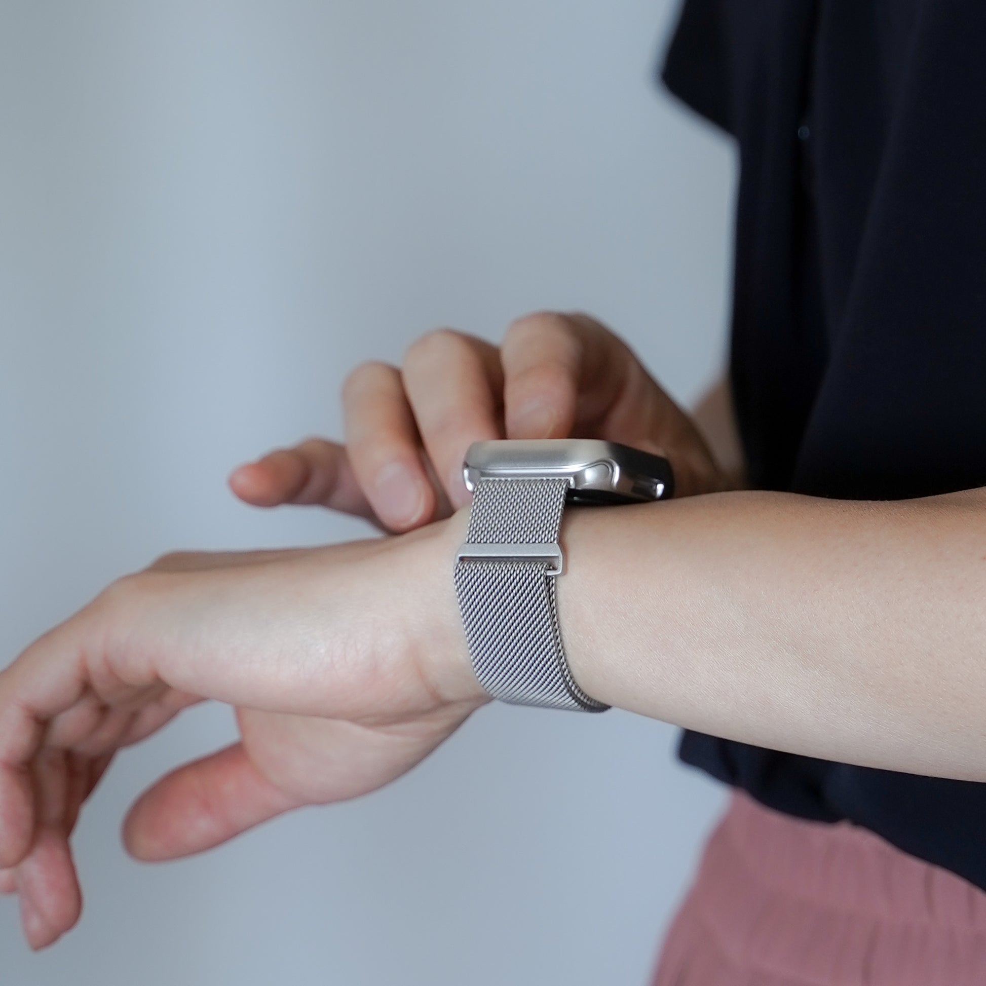 ミラネーゼ マグネット ステンレス メッシュ アップルウォッチバンド