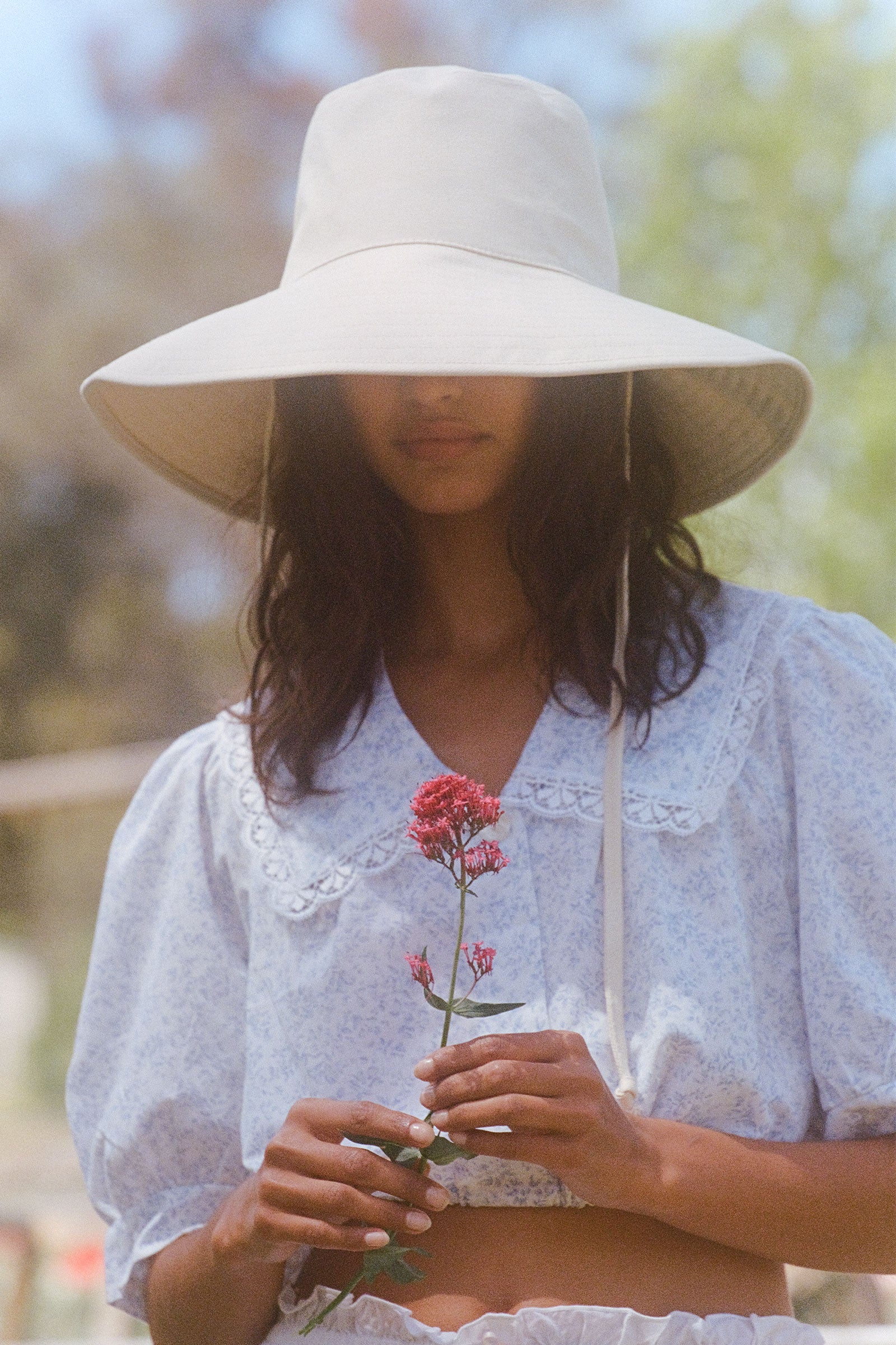 Holiday Cotton Bucket Hat (Beige Canvas) | Lack of Color [US]