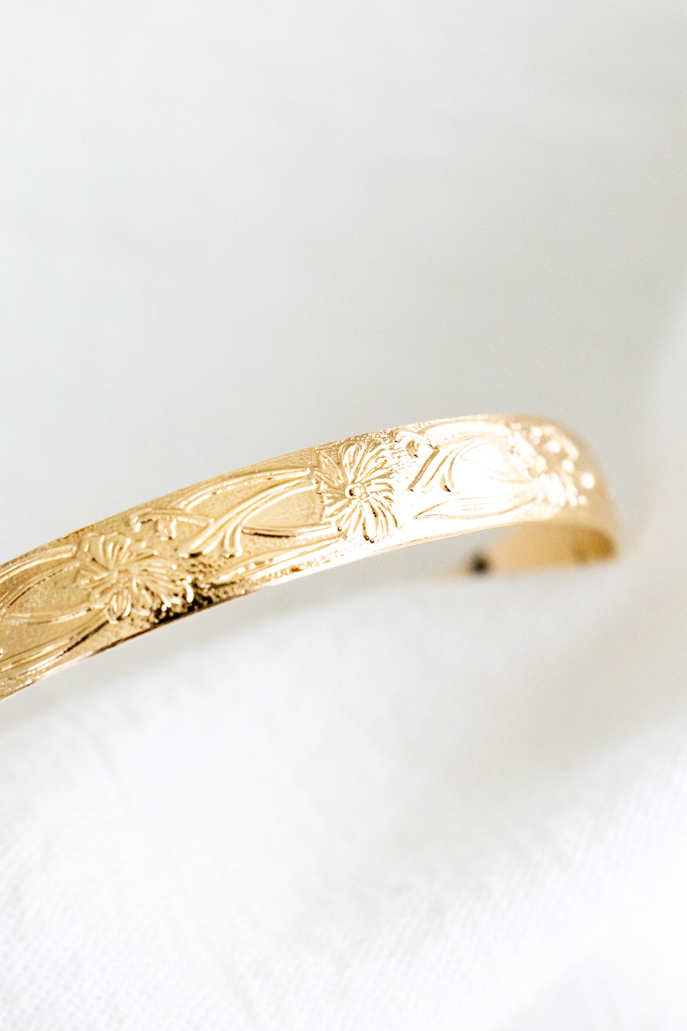 Wispy Bangle – Laine Honolulu