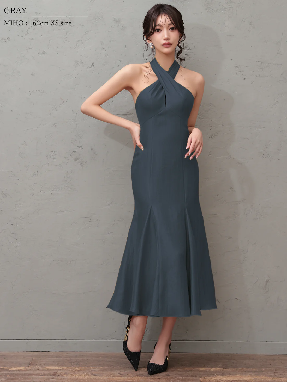 Veautt/ヴュート】バックリボン クロスデザイン ホルターネック バック