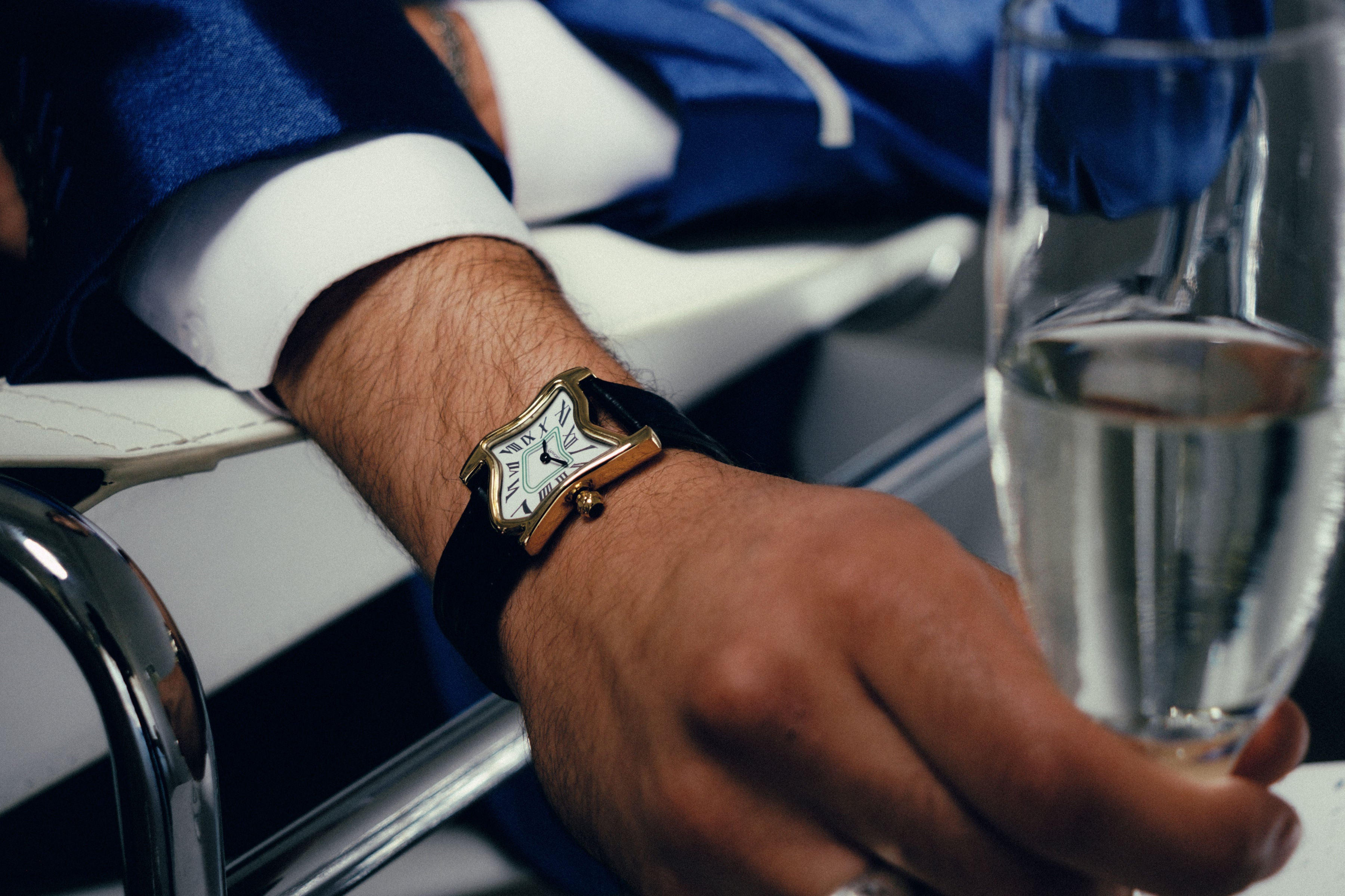 Square Melting Watch Small Gold – Laphont