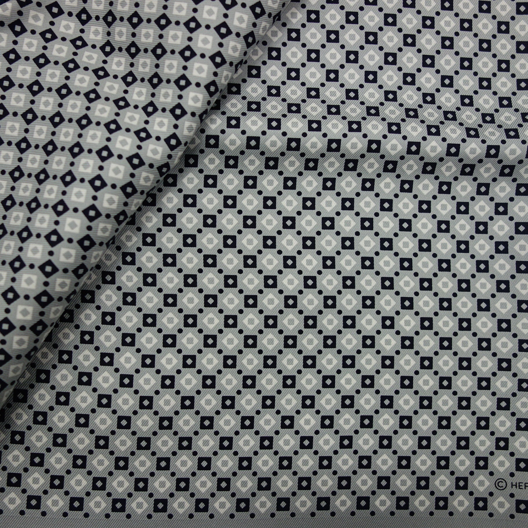 HERMES】エルメス シルクリバーシブルストール ホース＆小紋柄 ブルー