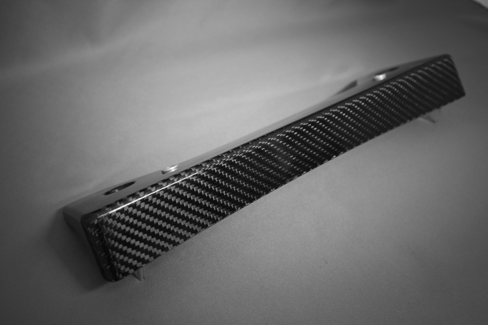 ISF ドライ カーボン フロントナンバーベース