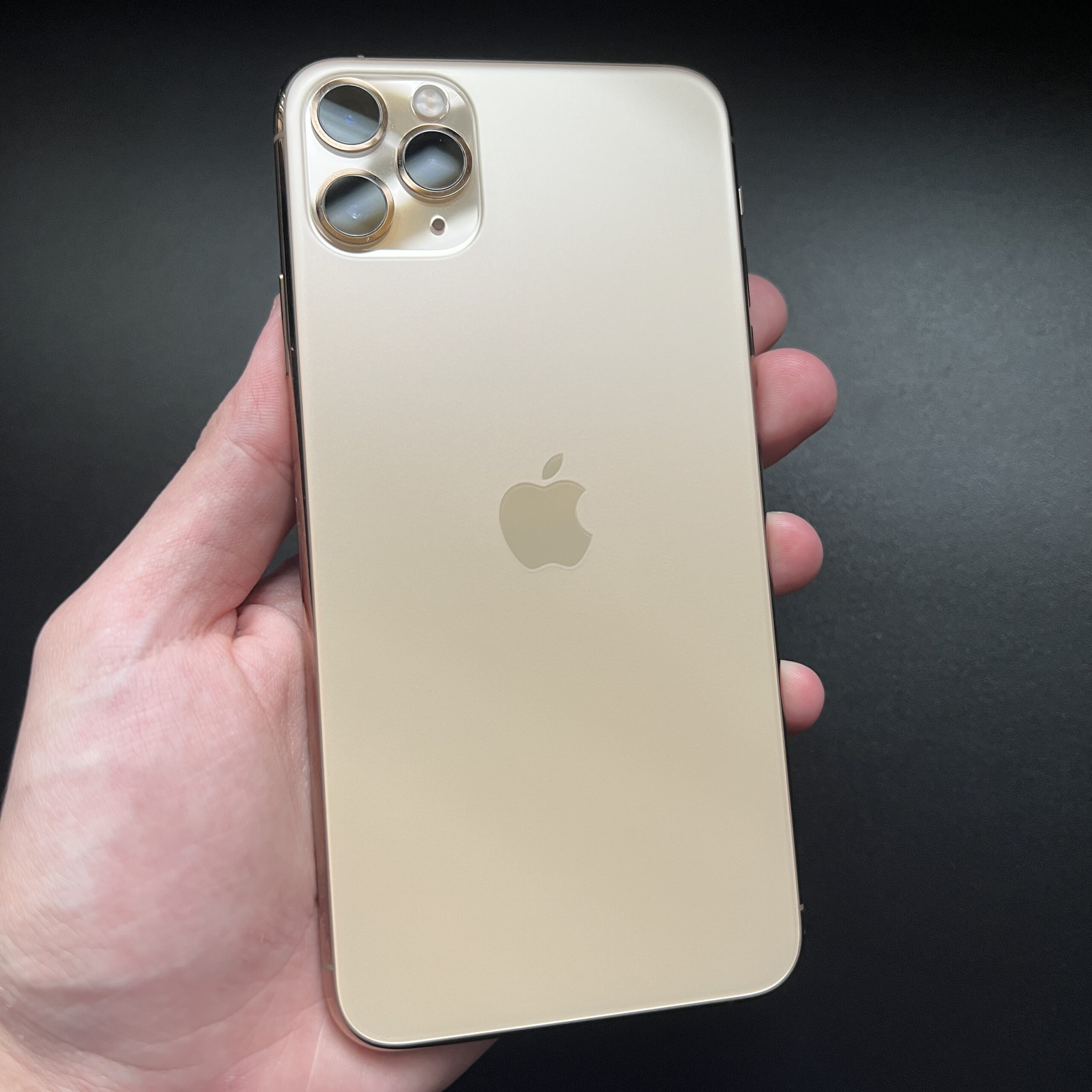 iPhone 11 Pro Max 64GB GOLD (seminovo) – LS