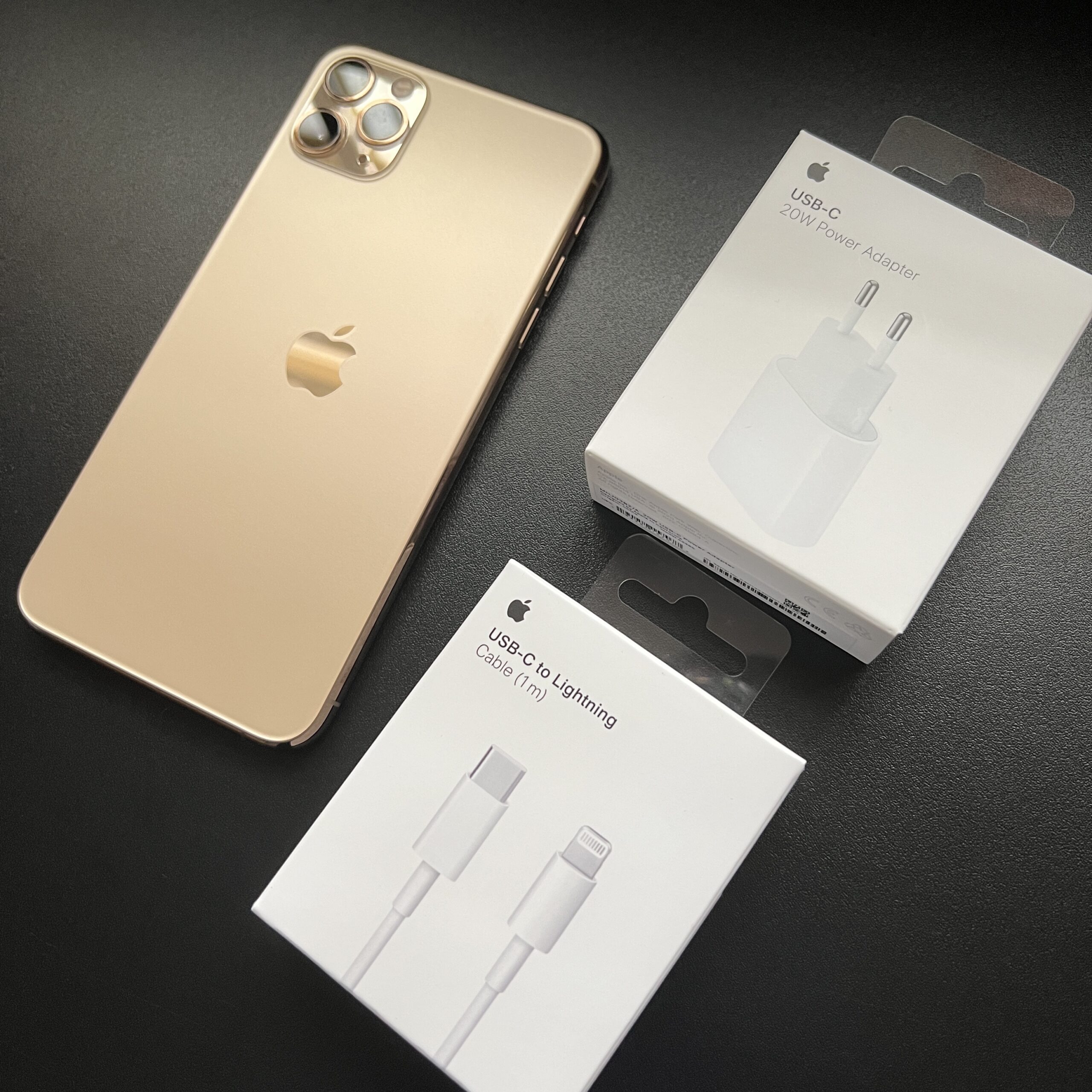 iPhone 11 Pro Max 64GB GOLD (seminovo) – LS