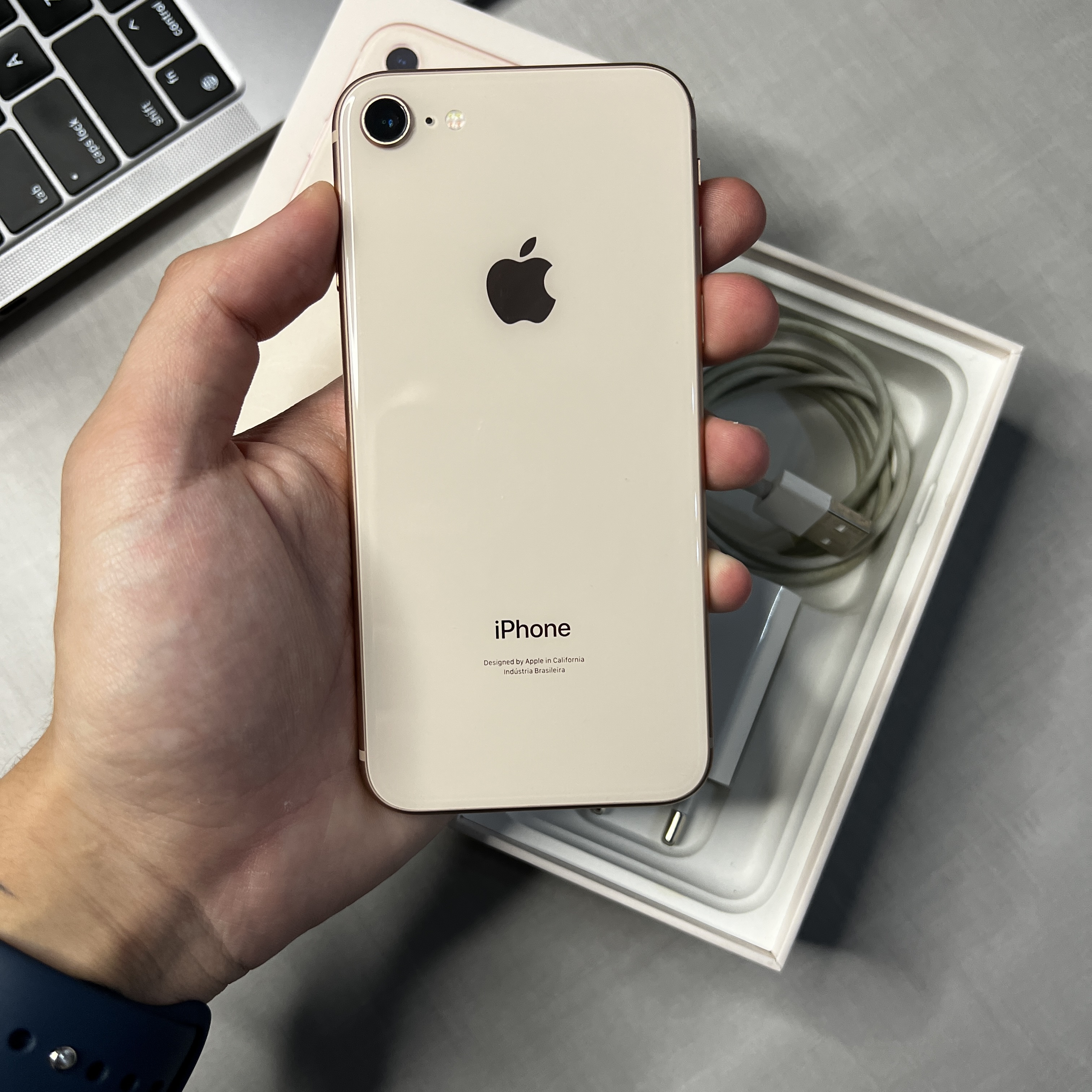 iPhone 8 64GB ROSE GOLD (seminovo) – LS