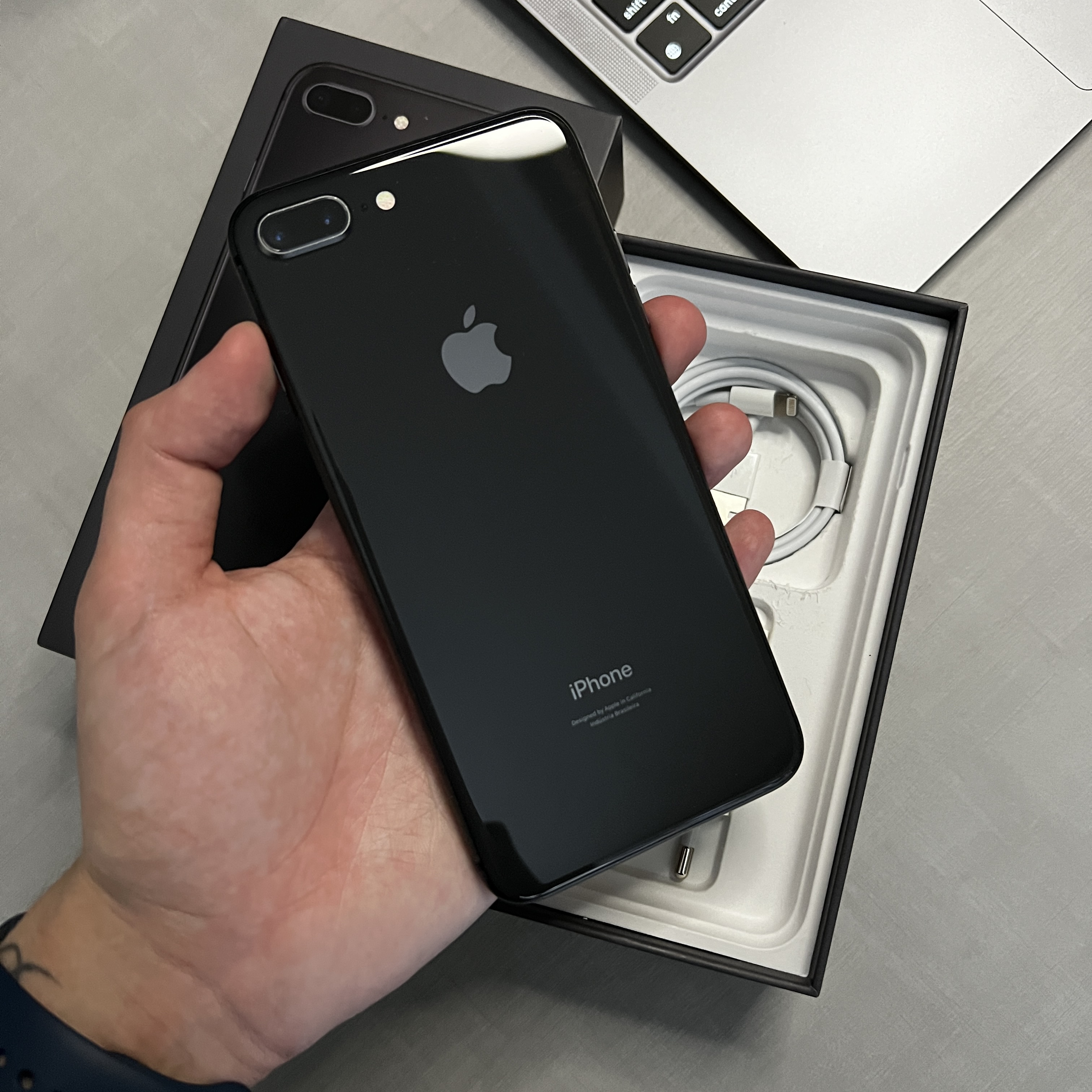 iPhone 8 Plus 128GB PRETO (seminovo) – LS