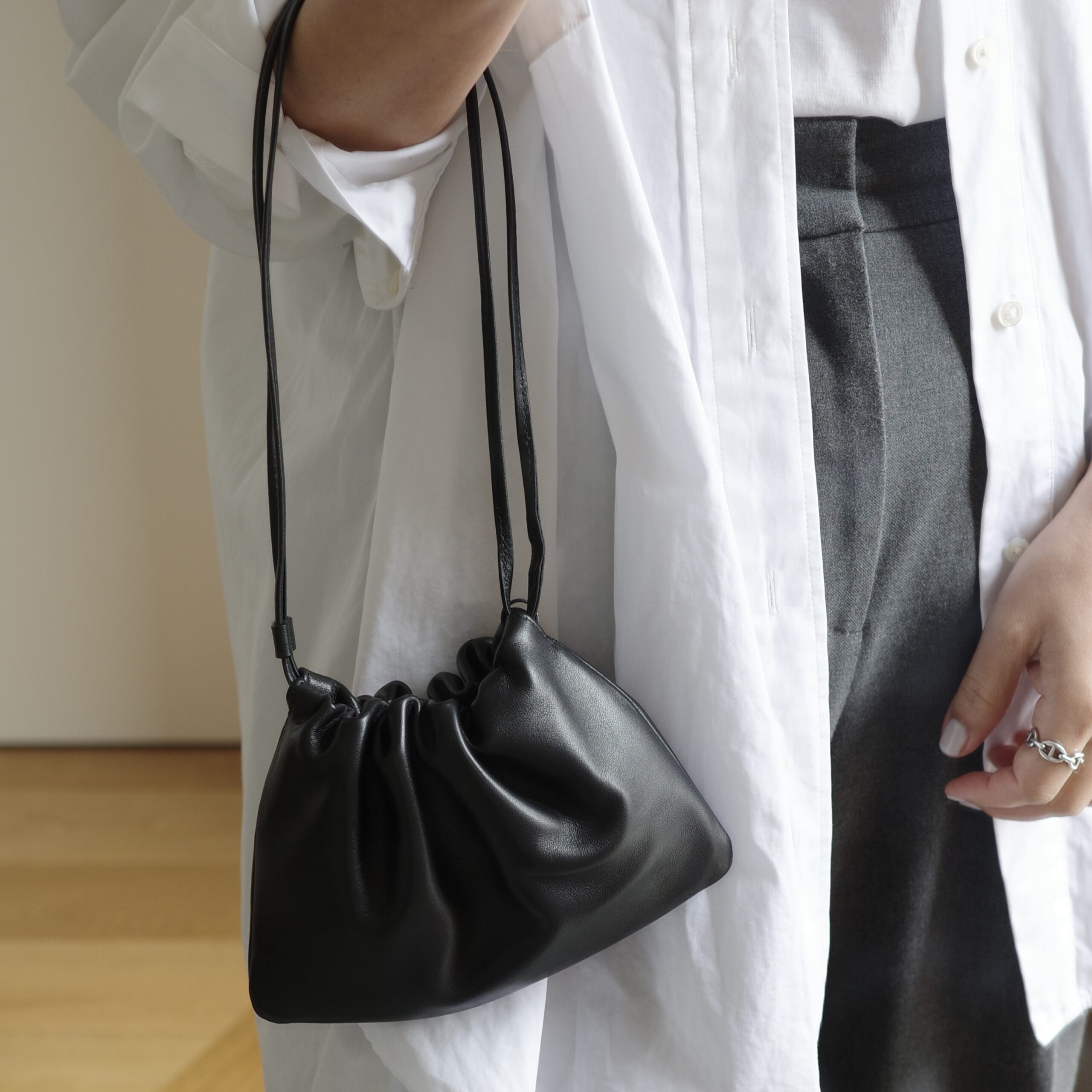 nothing writtenのミニバッグ『Nella』 | LEE