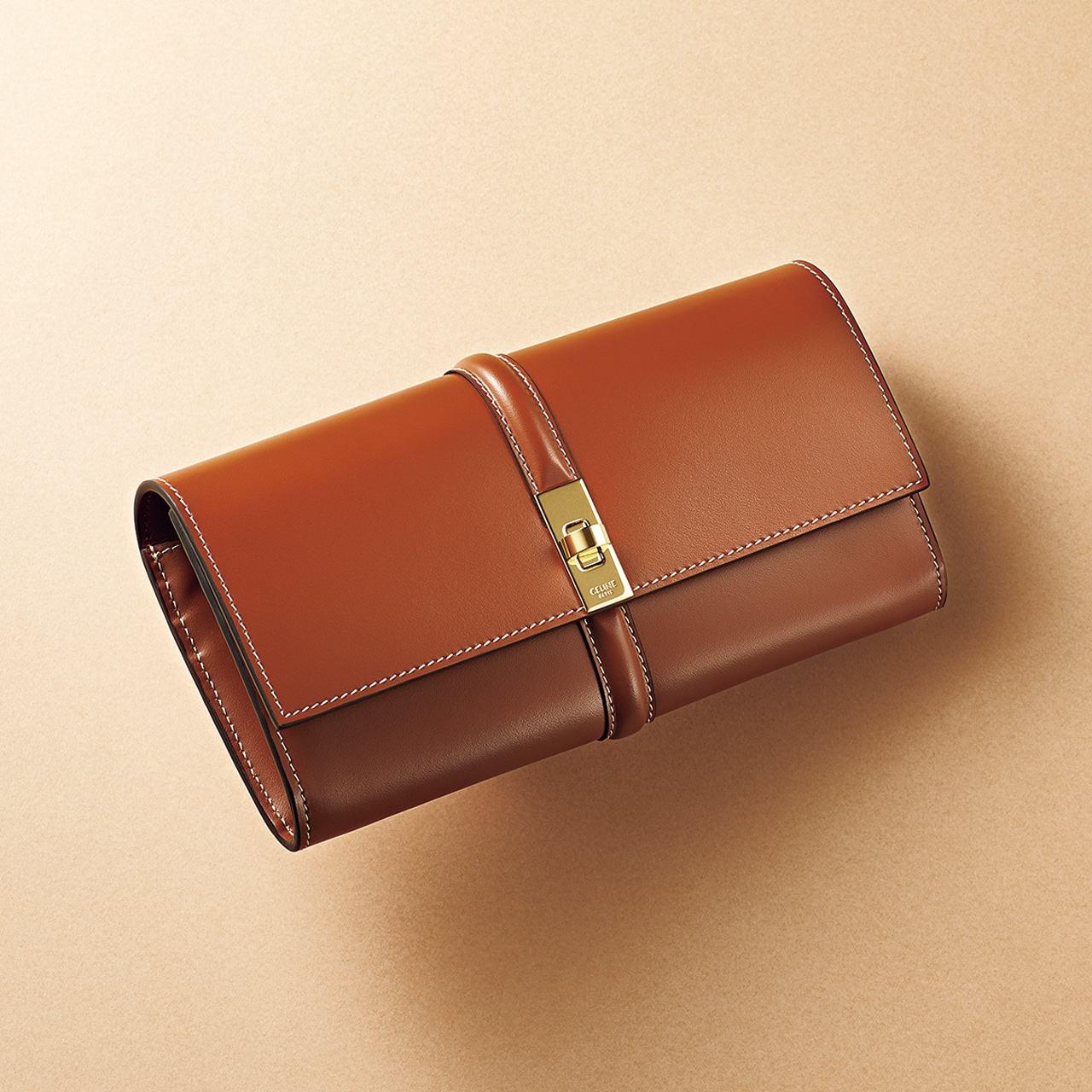 新しい年に向けて！【セリーヌのスマート財布】人気の長財布は