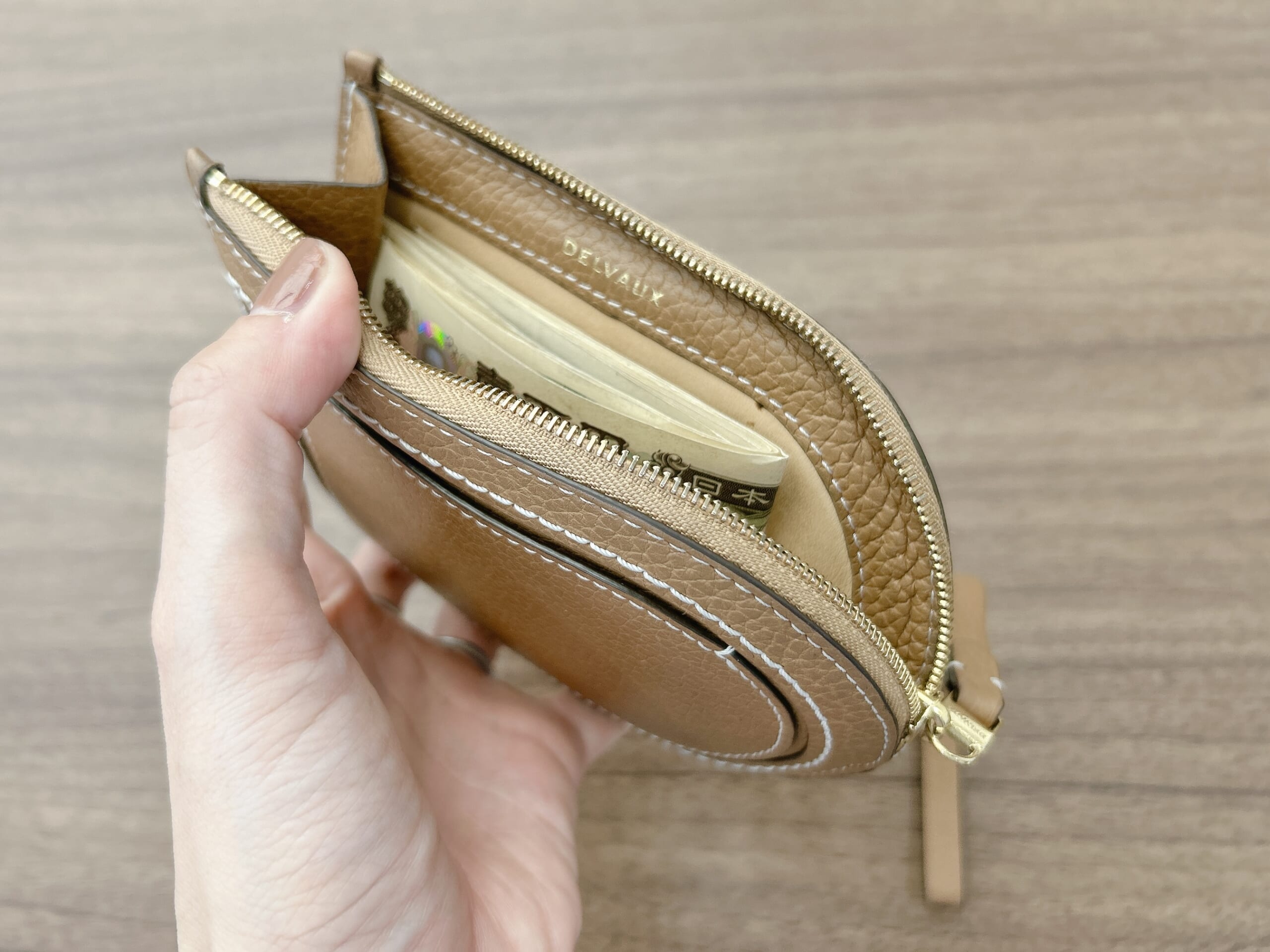 ミニ財布】ロエベのコインカードホルダー、コム デ ギャルソンのがま口