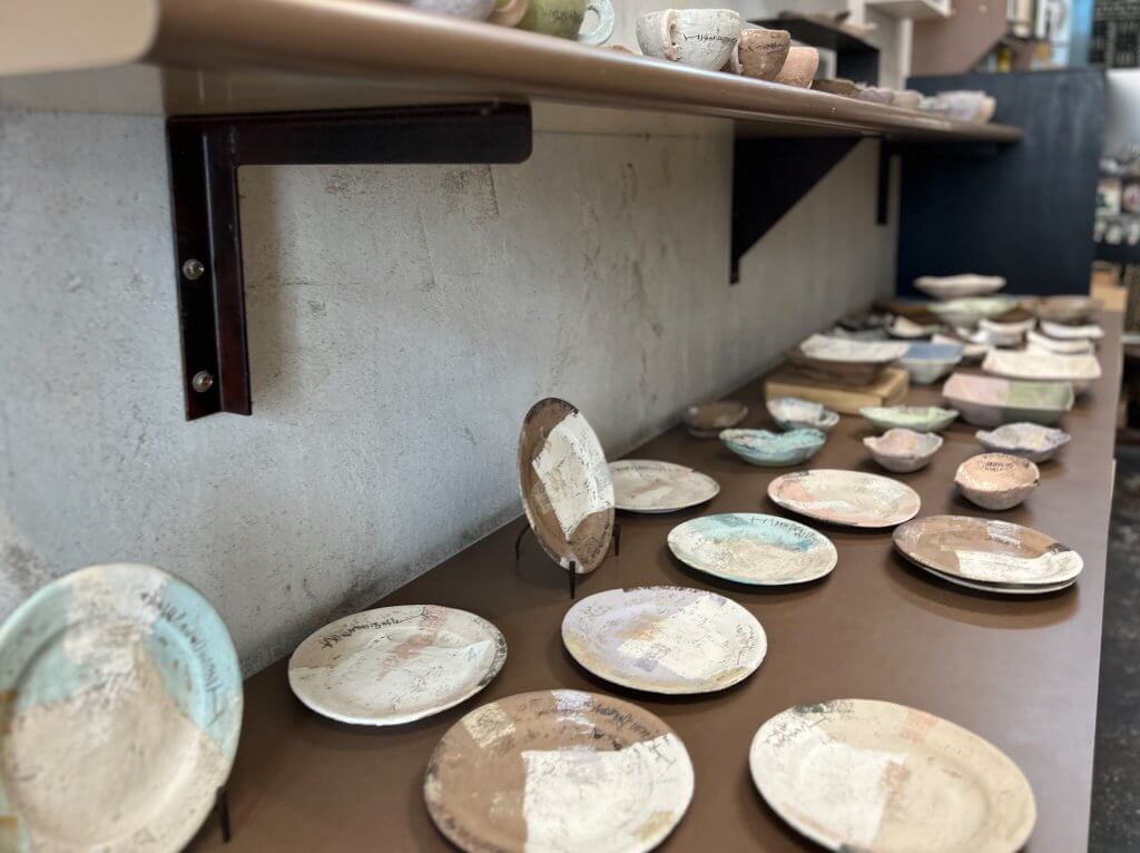 沖縄】可愛い器がいっぱい！東恩納美架さんの「おさらい2」展へ@陶よ