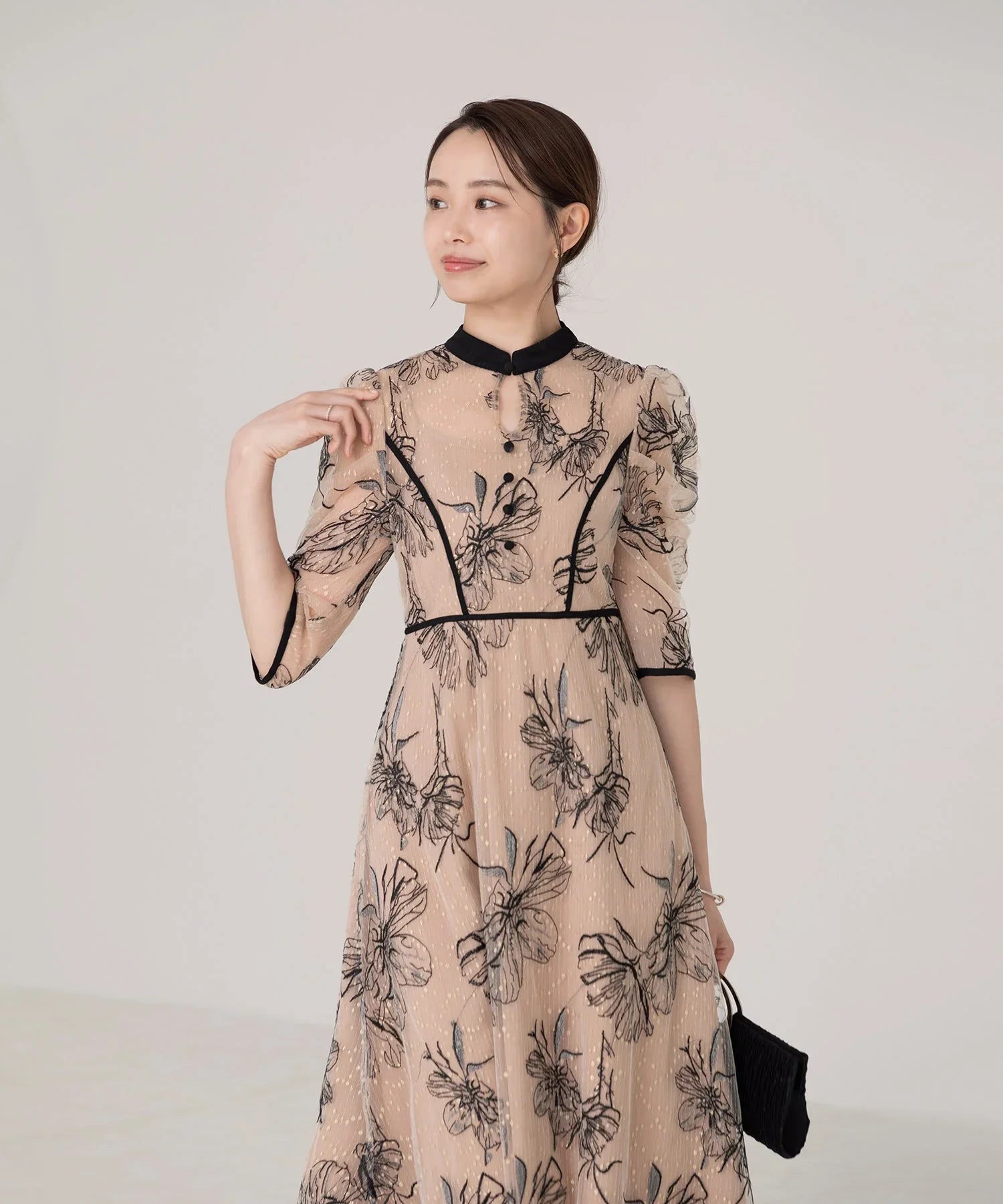 当日発送】パイピングハイネック花柄ラメレースドレス/パーティー