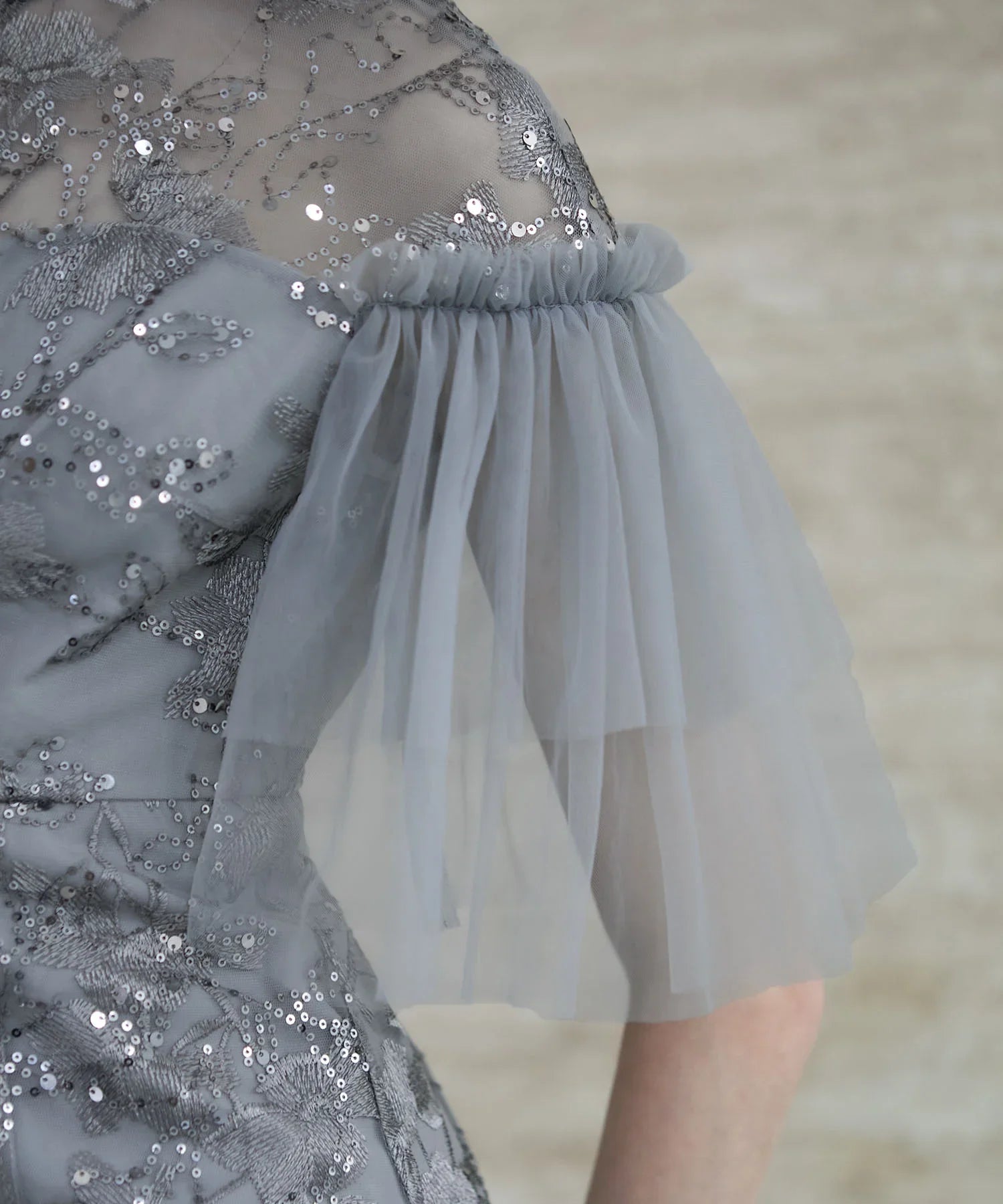 当日発送】フラワースパンコールチュールスリーブIライン結婚式ドレス