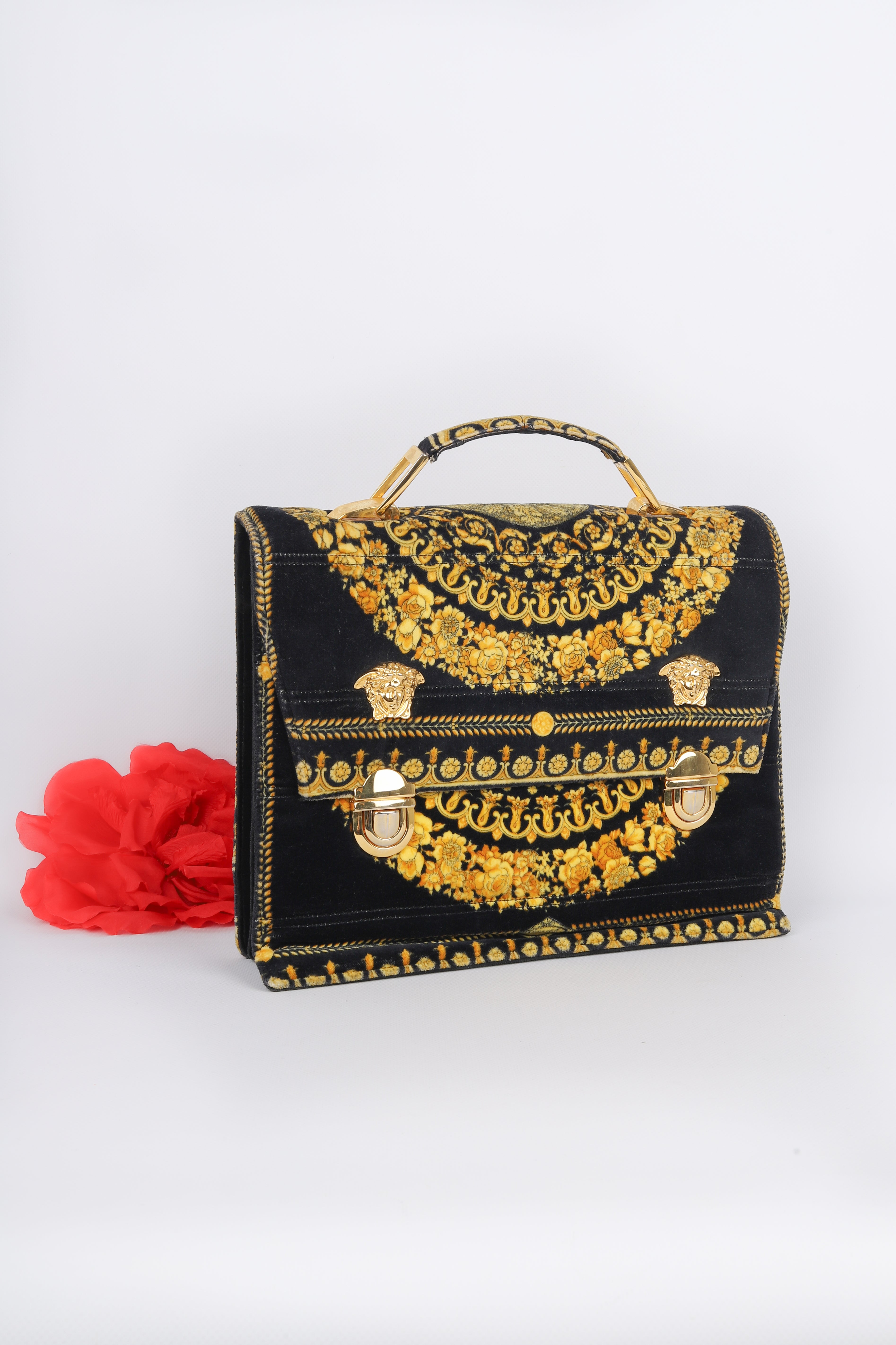 Gianni Versace bag – Les Merveilles De Babellou