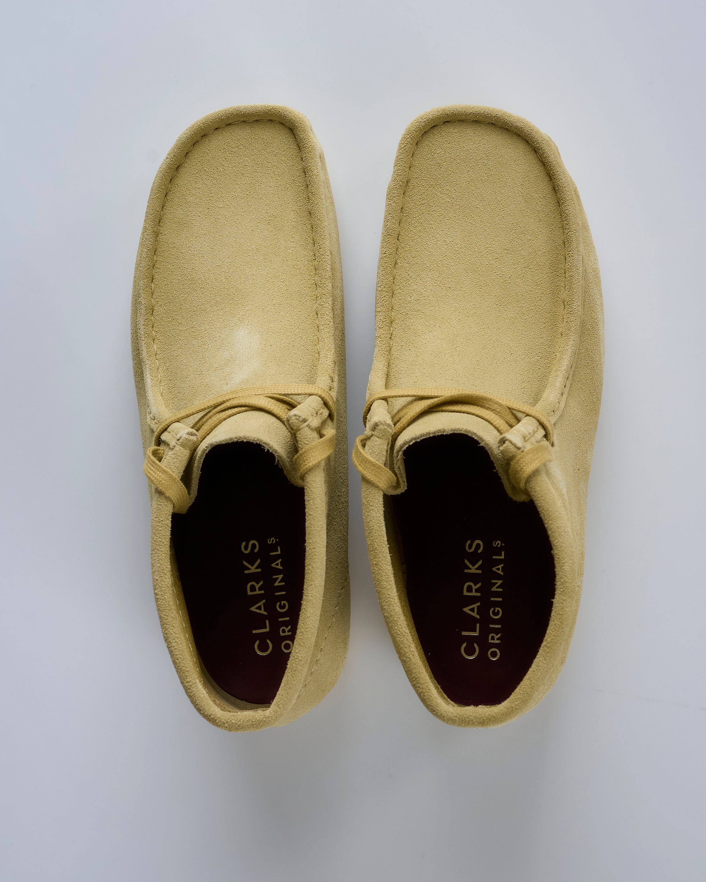 Clarks Men's Wallabee Boot Maple Suede – LESS 17