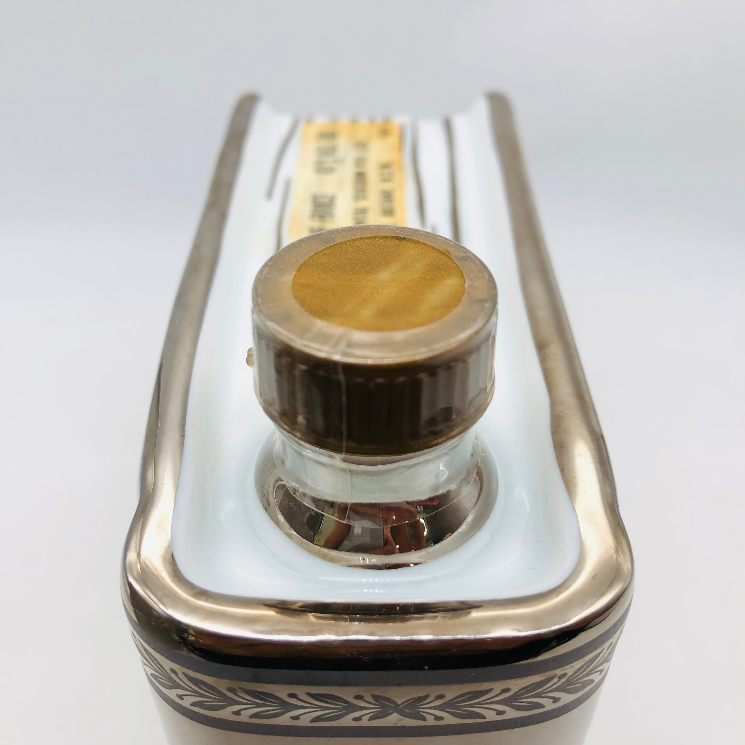 CAMUS カミュ ブック シルバー ナポレオンボトル 700ml – お酒の通販