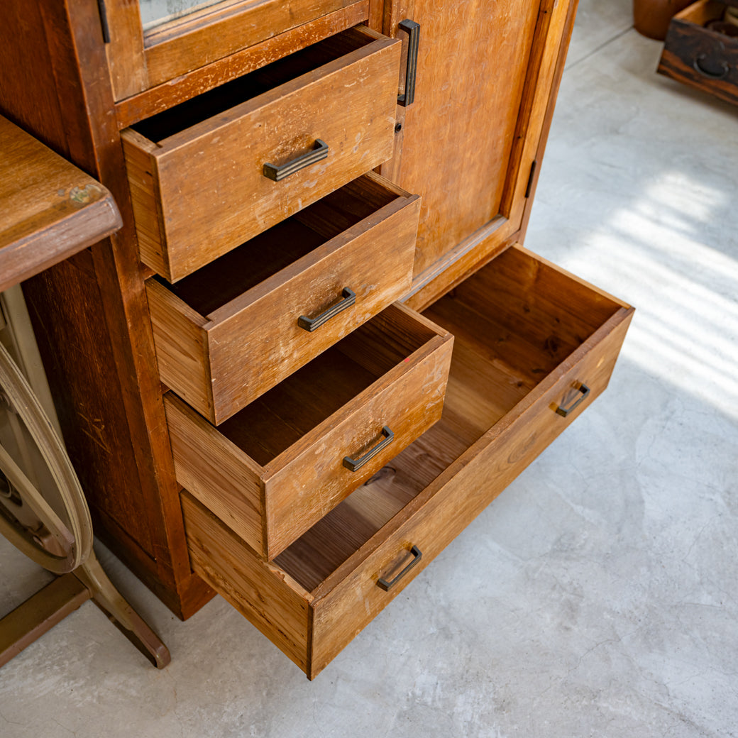 趣のあるタンス – 古道具オールドニュー商會