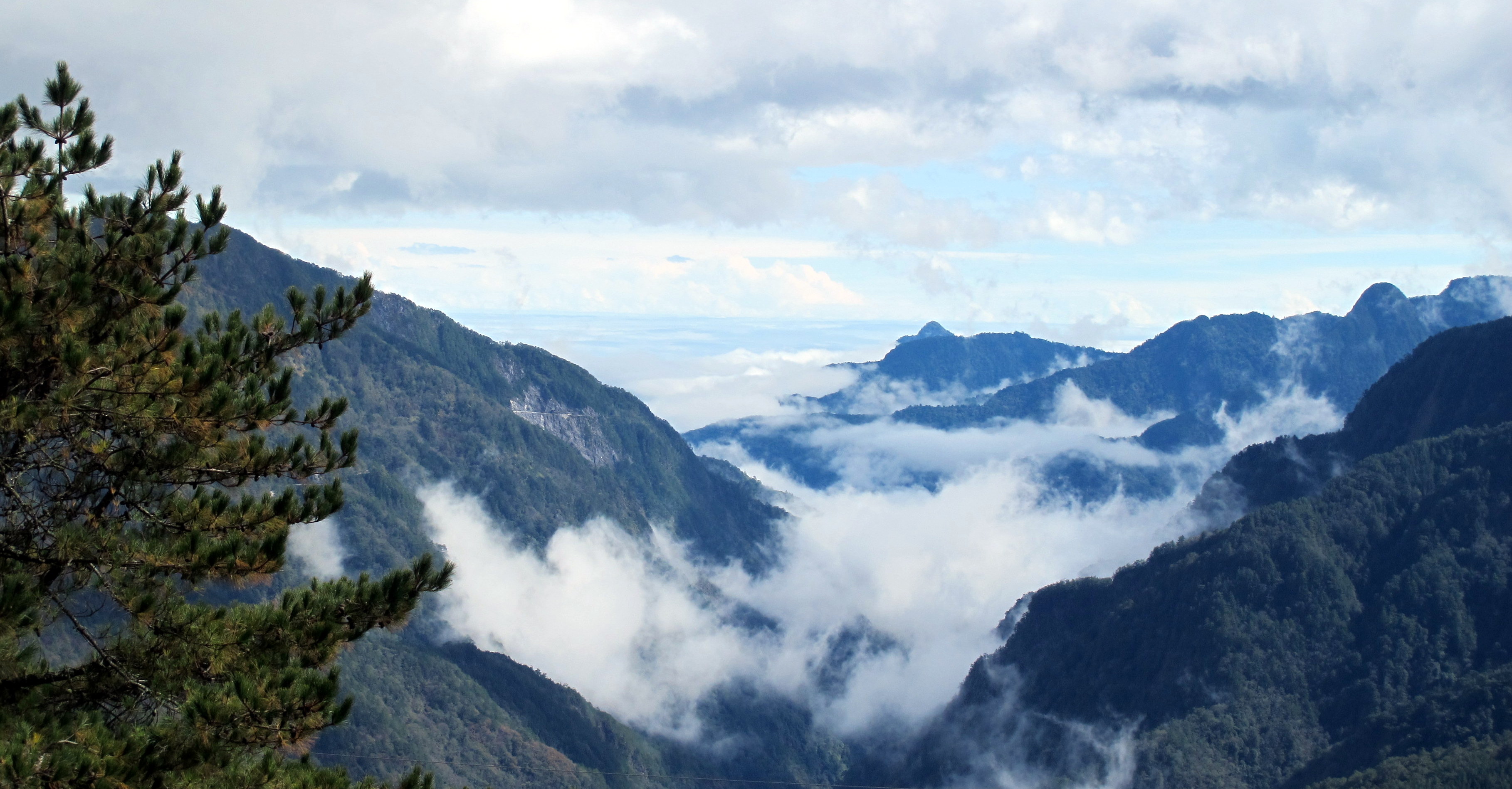 Sustainable Mountain Tourism - Life of Taiwan
