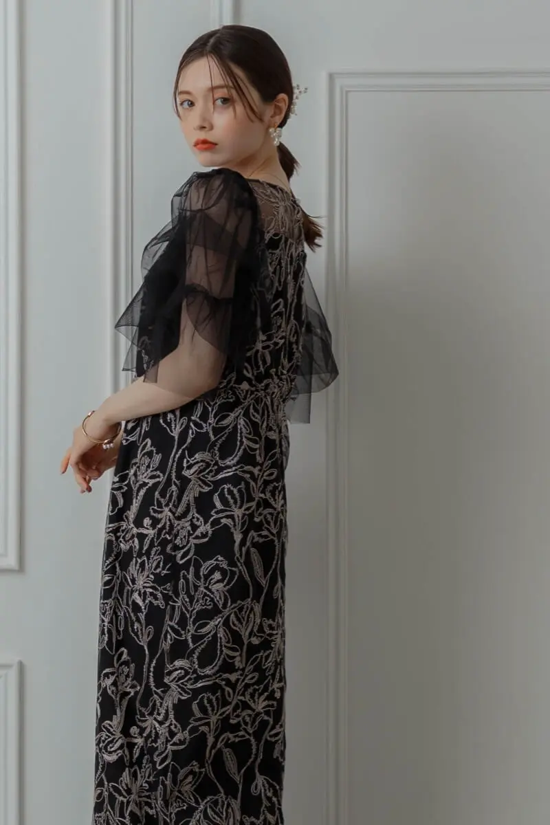 ブラックのフラッフィースリーブペンシルドレス | LE' RURE | S | 結婚