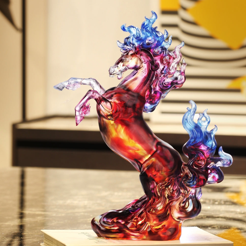 LIULI 琉璃工房 ☆ 躍動する吉祥馬のガラス彫刻 ☆立身出世 開運 事業