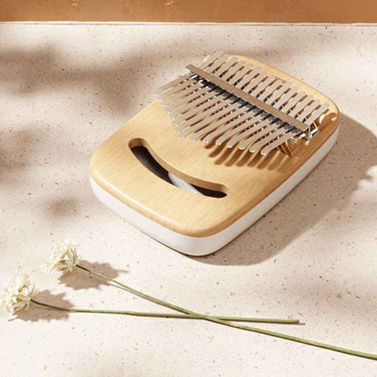 Umbra カリンバ 15キー 天然木 （ おしゃれ 初心者 サムピアノ 親指