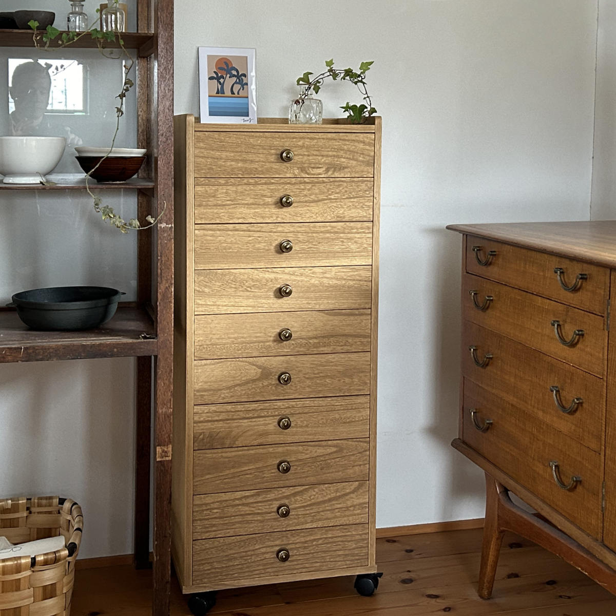 総桐チェスト 幅40cm 浅10段 キャスター付 A4収納 日本製 （ チェスト