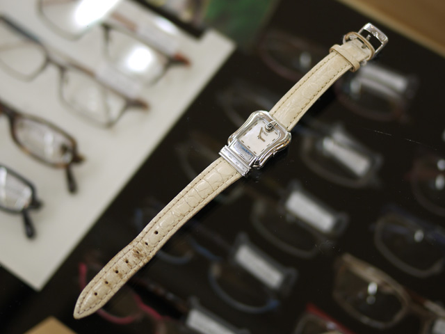 FENDI（フェンディ）レディースウォッチをメッシュバンドに交換！新作