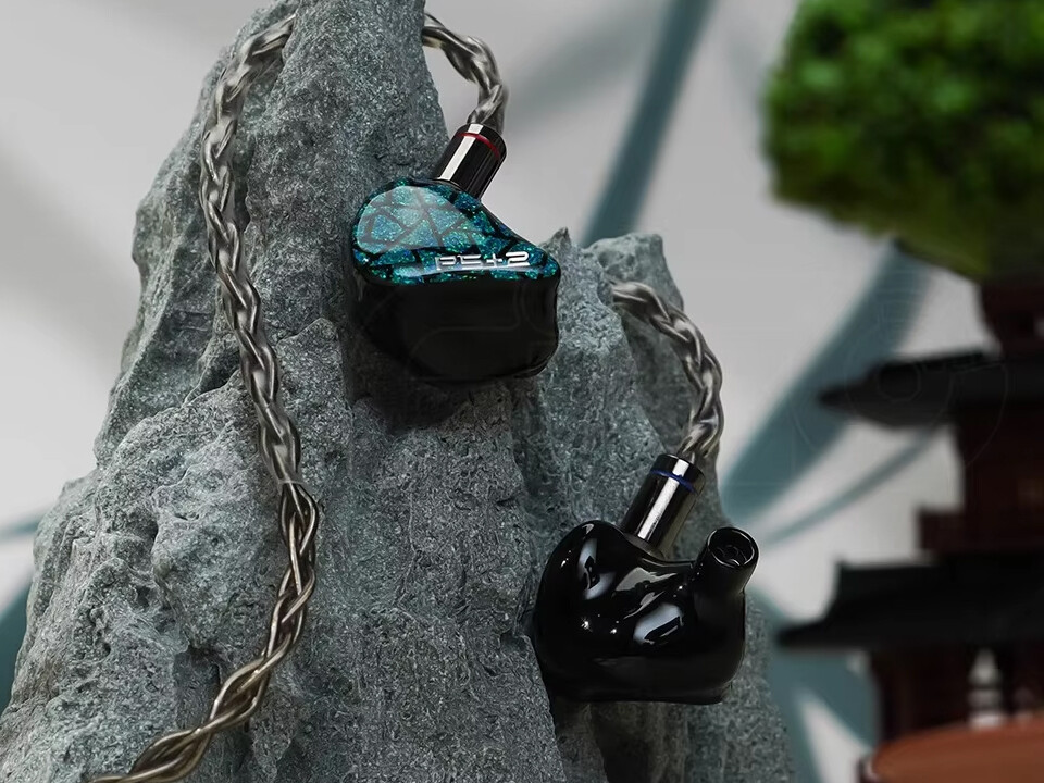 AFUL Performer 5+2 (Performer 7)」 2DD+4BA+1Micro Planar構成。魅力